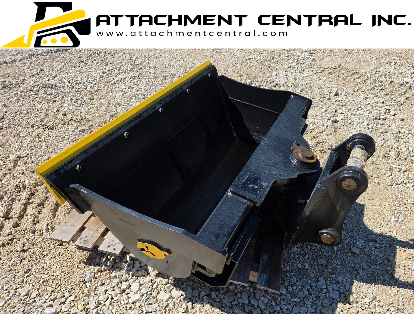 48" Excavator Swivel Bucket Attachment - 50mm Pins
