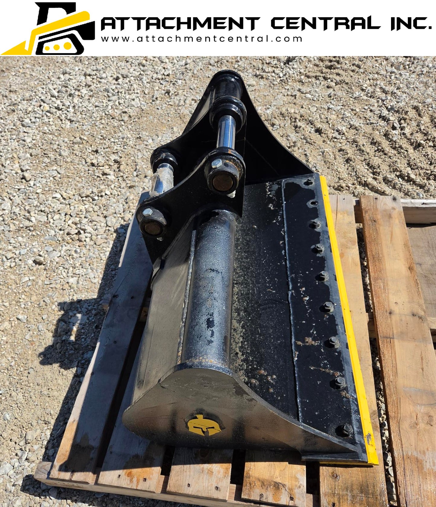 42" Excavator Bucket Attachment - 40mm Pins
