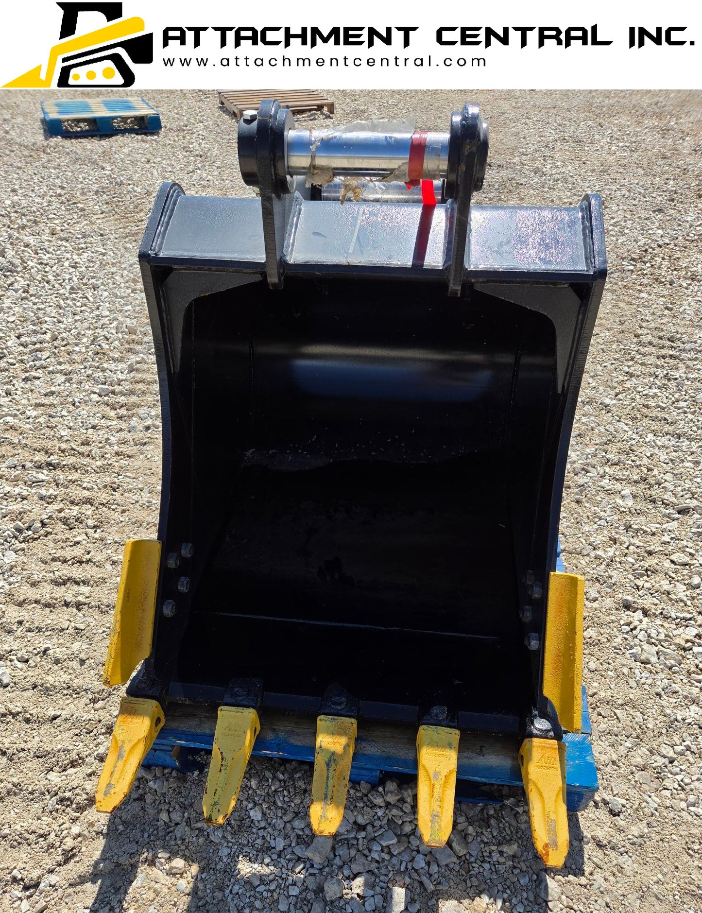 36" Excavator Bucket Attachment - 65mm Pins