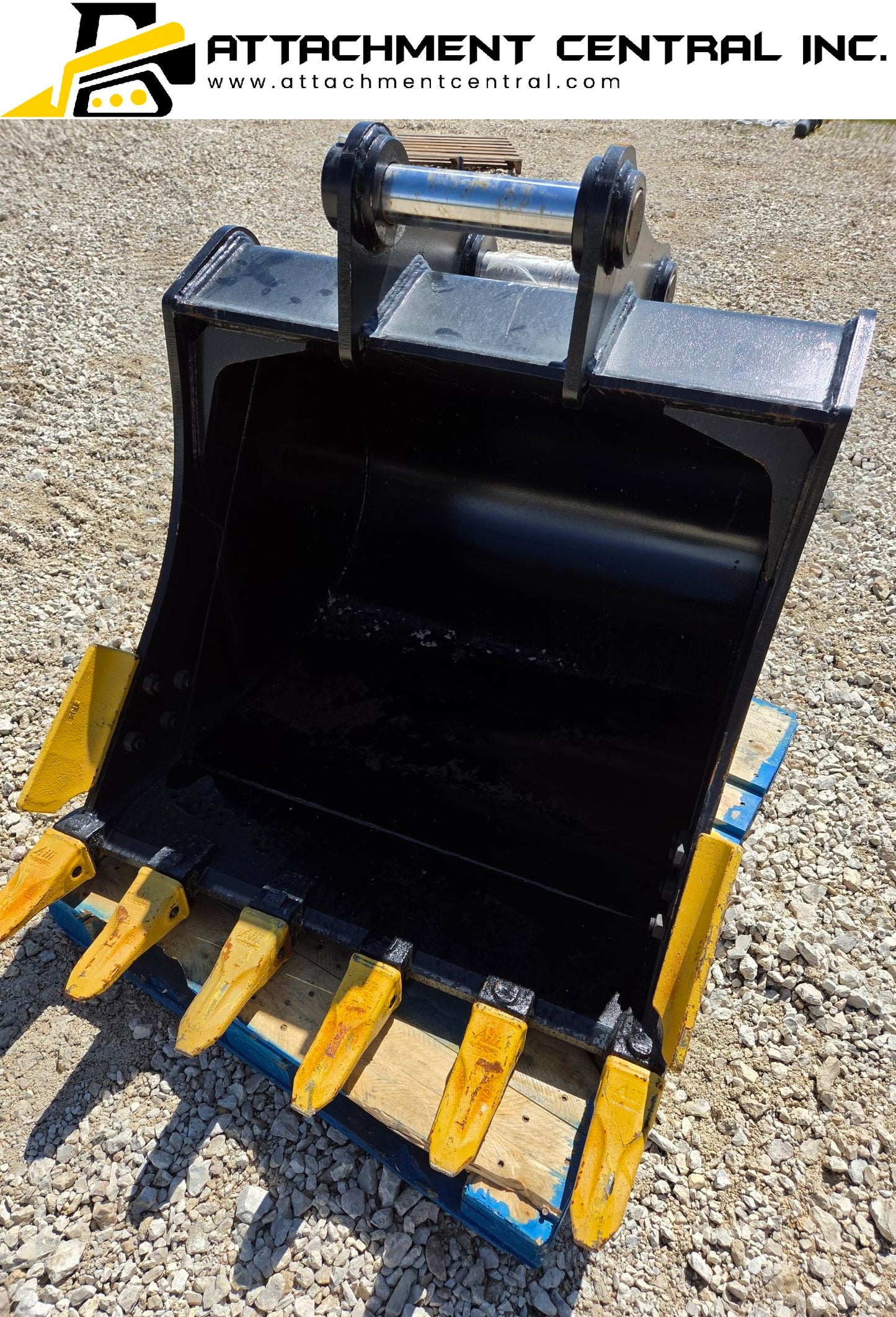 42" Excavator Bucket Attachment - 65mm Pins